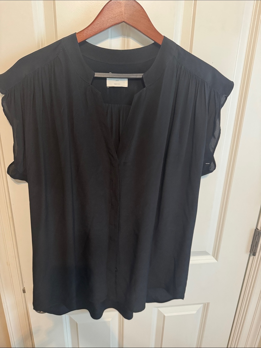 Billy Reid Black Cap Sleeve V-Neck Blouse